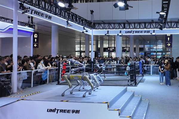 尋找“第二曲線”，上市公司集體押注人形機器人