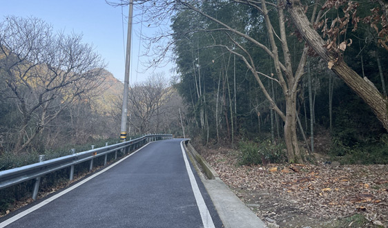 無(wú)人車(chē)進(jìn)村！京東物流多省規(guī)?；斗?，加速打通鄉(xiāng)村攬收“最先一公里”