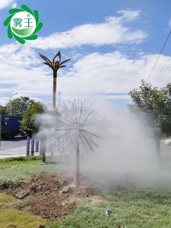 霧王旋轉(zhuǎn)霧樁發(fā)力國道降塵：360°噴霧沉降G235路段沿線粉塵